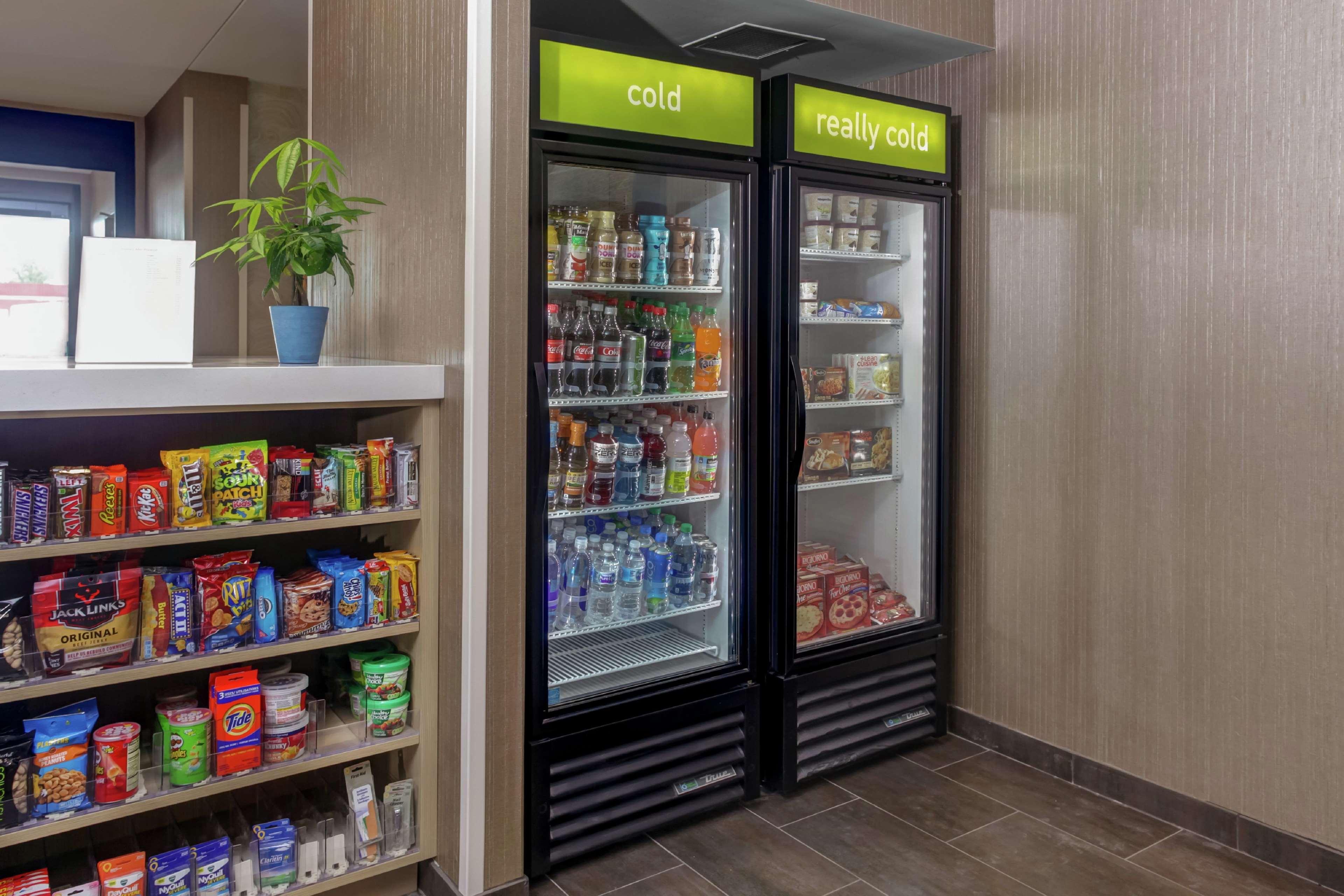 Home2 Suites By Hilton Louisville Airport Expo Center Екстер'єр фото