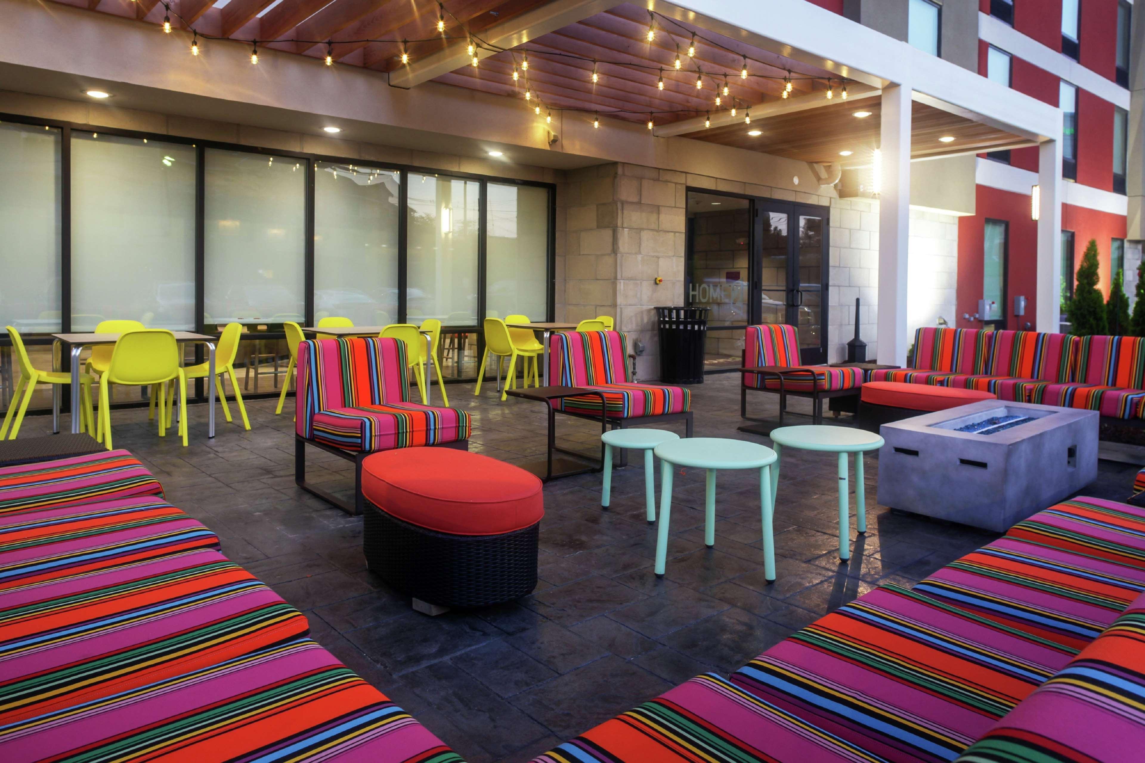Home2 Suites By Hilton Louisville Airport Expo Center Екстер'єр фото