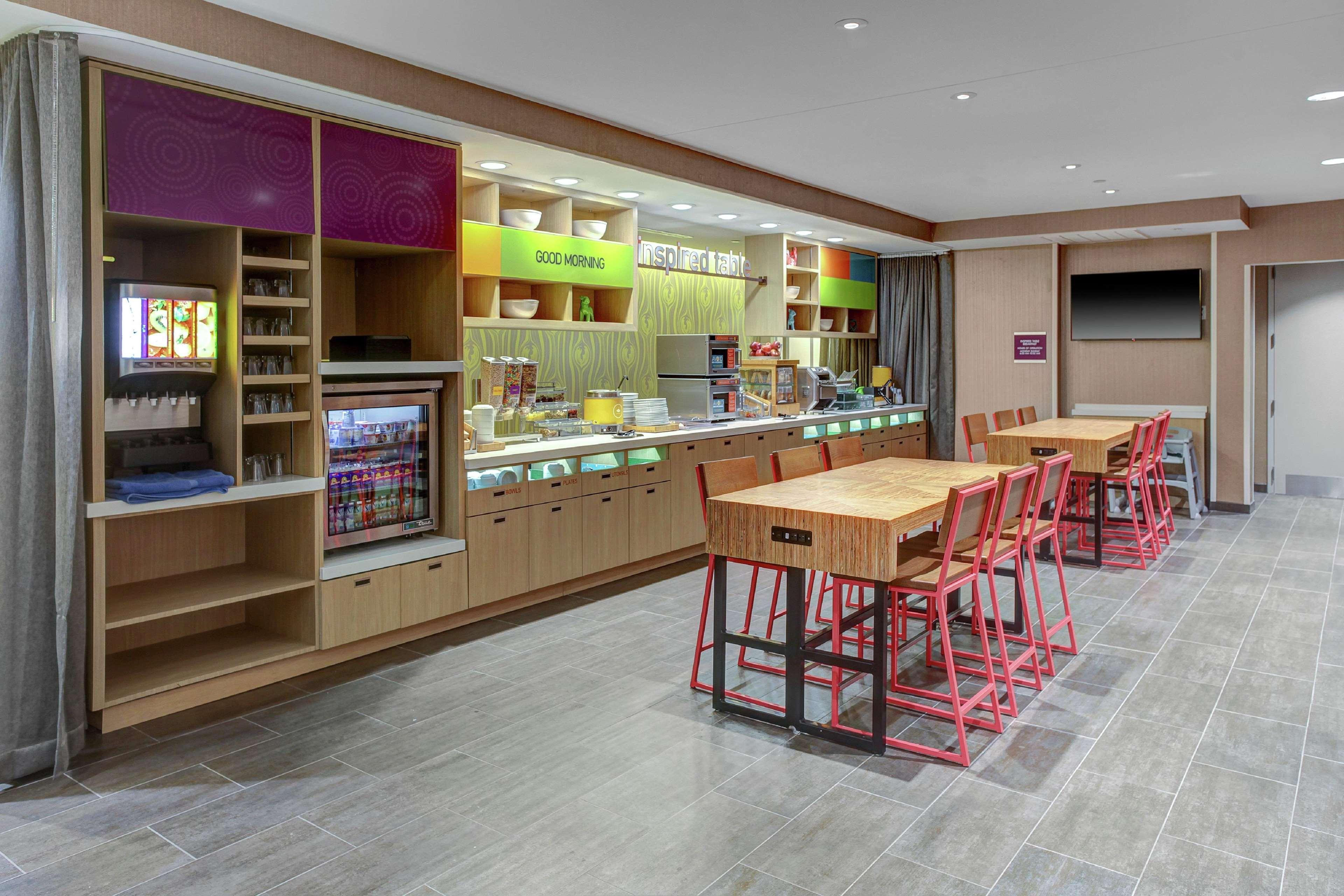 Home2 Suites By Hilton Louisville Airport Expo Center Екстер'єр фото