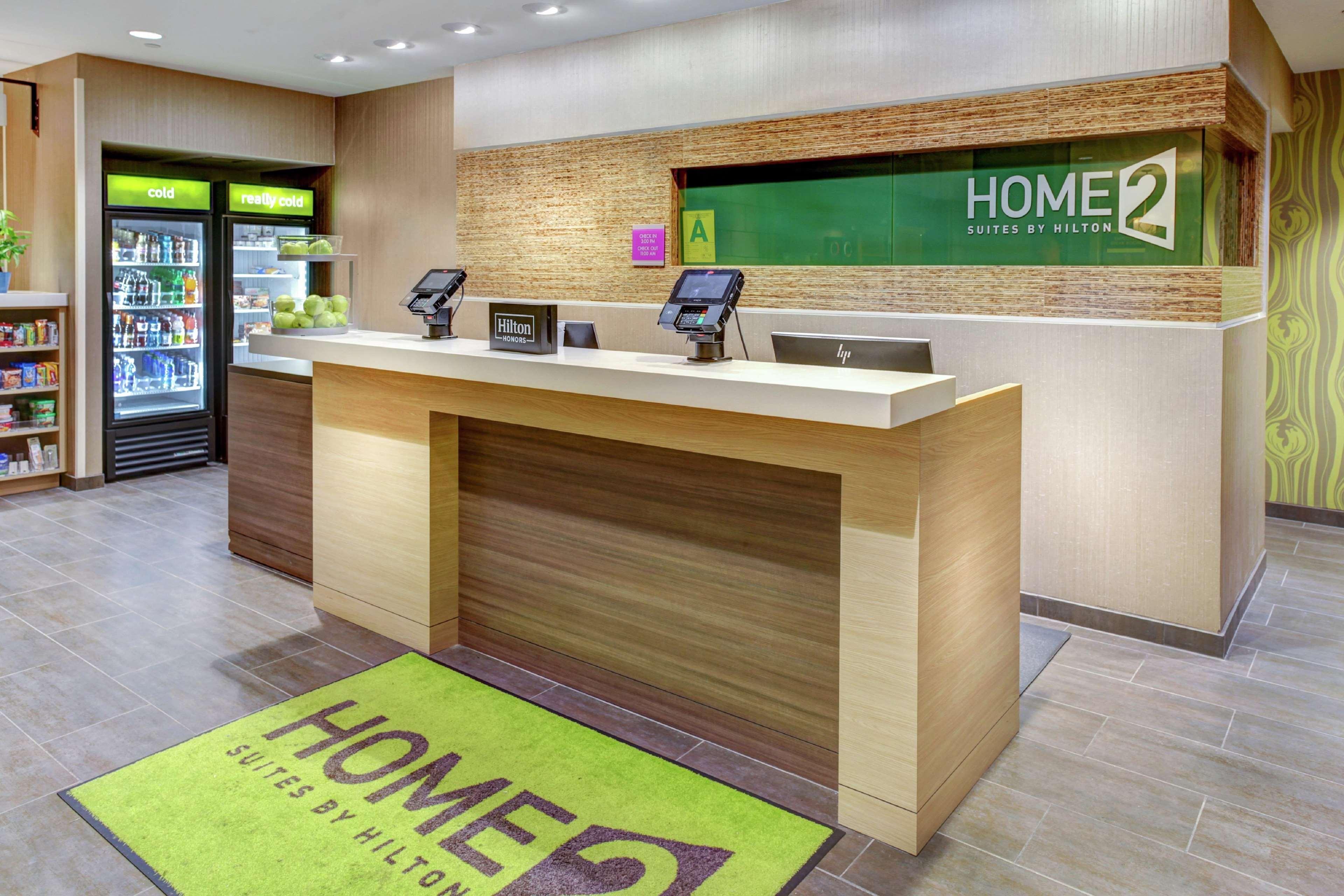 Home2 Suites By Hilton Louisville Airport Expo Center Екстер'єр фото