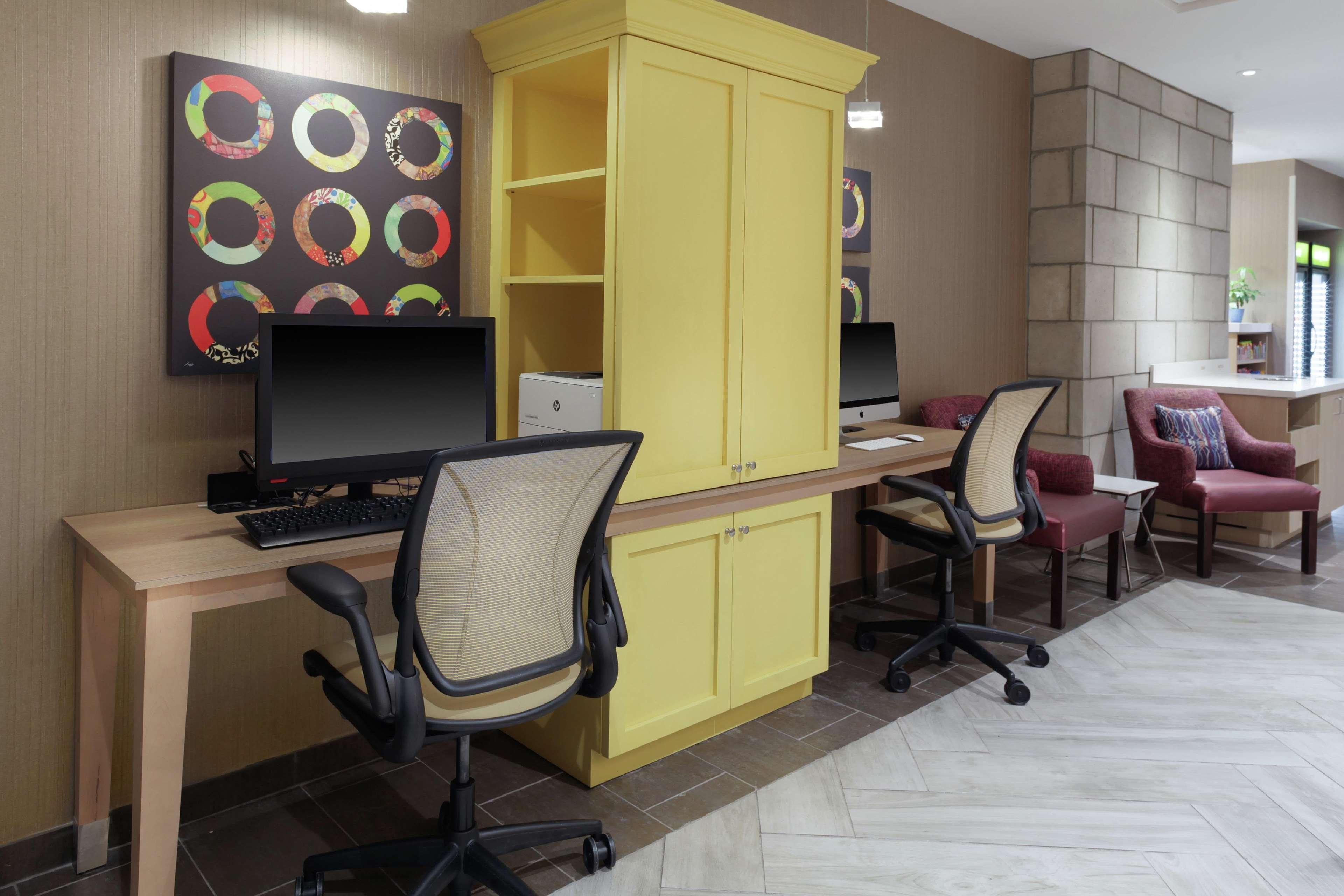 Home2 Suites By Hilton Louisville Airport Expo Center Екстер'єр фото
